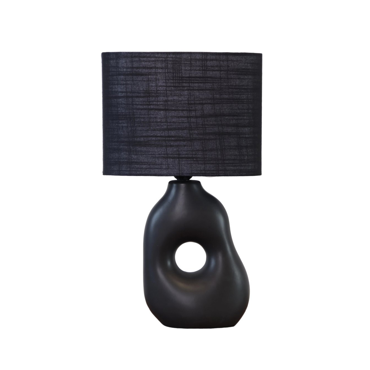 Pikazo 45cm Noir lampe de table De Lampan - Elle est fournie avec un câble en plastique noir de 1,8 m de long, équipé d'un interrupteur et d'une prise.
