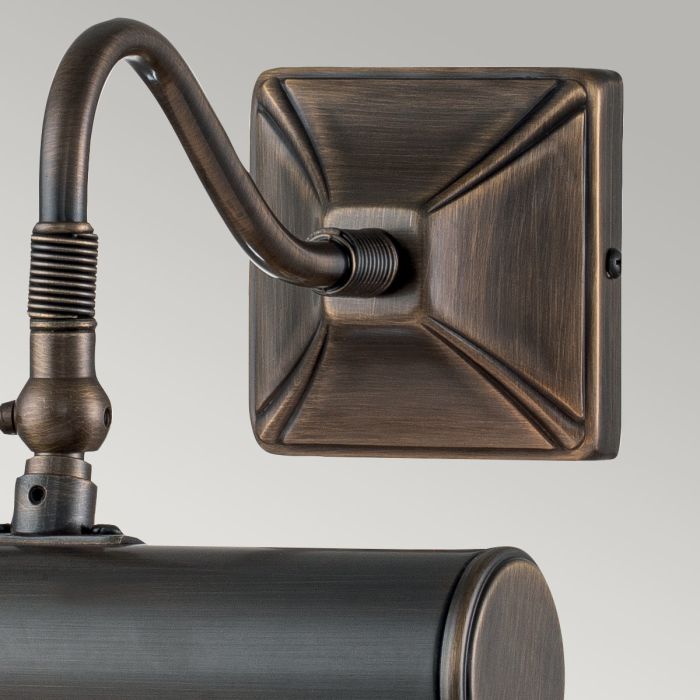 Picture 19cm Bronze De Elstead Lighting - Une série simple d'appliques murales élégantes et stylées en bronze.