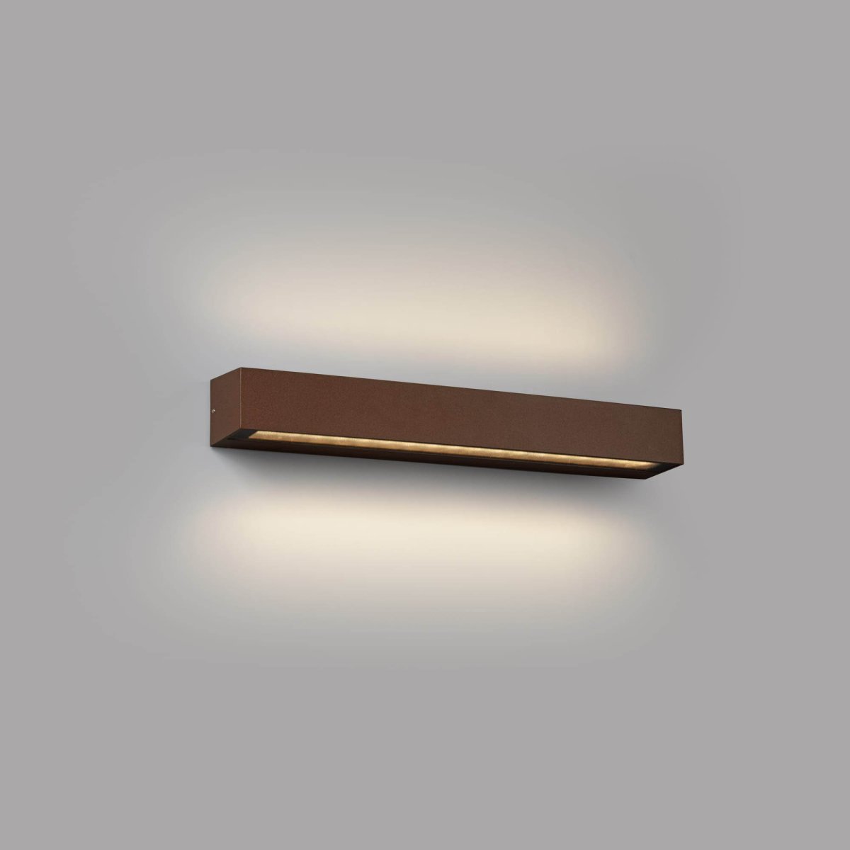Doro Brun lampe d’extérieur De Faro Barcelona - Cette lampe de couleur rouille utilise la technologie LED et poss&egrave;de un indice de protection IP65, qui offre une protection &eacute;lev&eacute;e contre la pluie et la salet&eacute;.