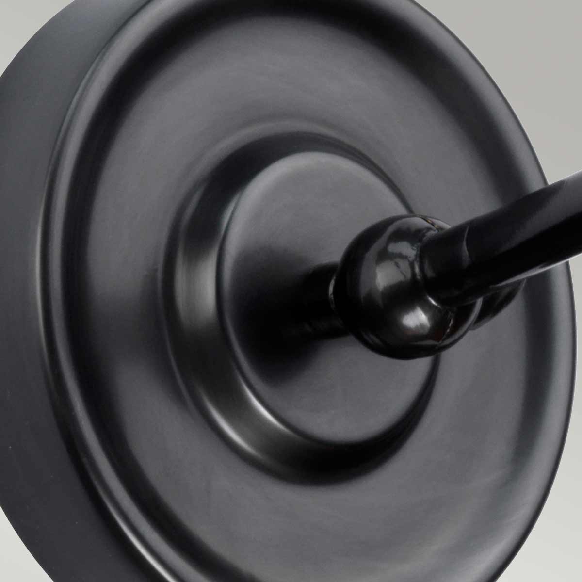 Provence Ø20 Bronze antique applique murale De Elstead Lighting - La lampe est en acier et possède une articulation réglable qui permet de diriger facilement la lumière là où elle est nécessaire.