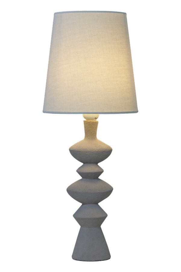 Nina 54cm Gris lampe de table De Aneta Lighting - La lampe de table moderniste Nina avec ses formes intéressantes sera un détail facile à placer et magnifique dans votre maison.