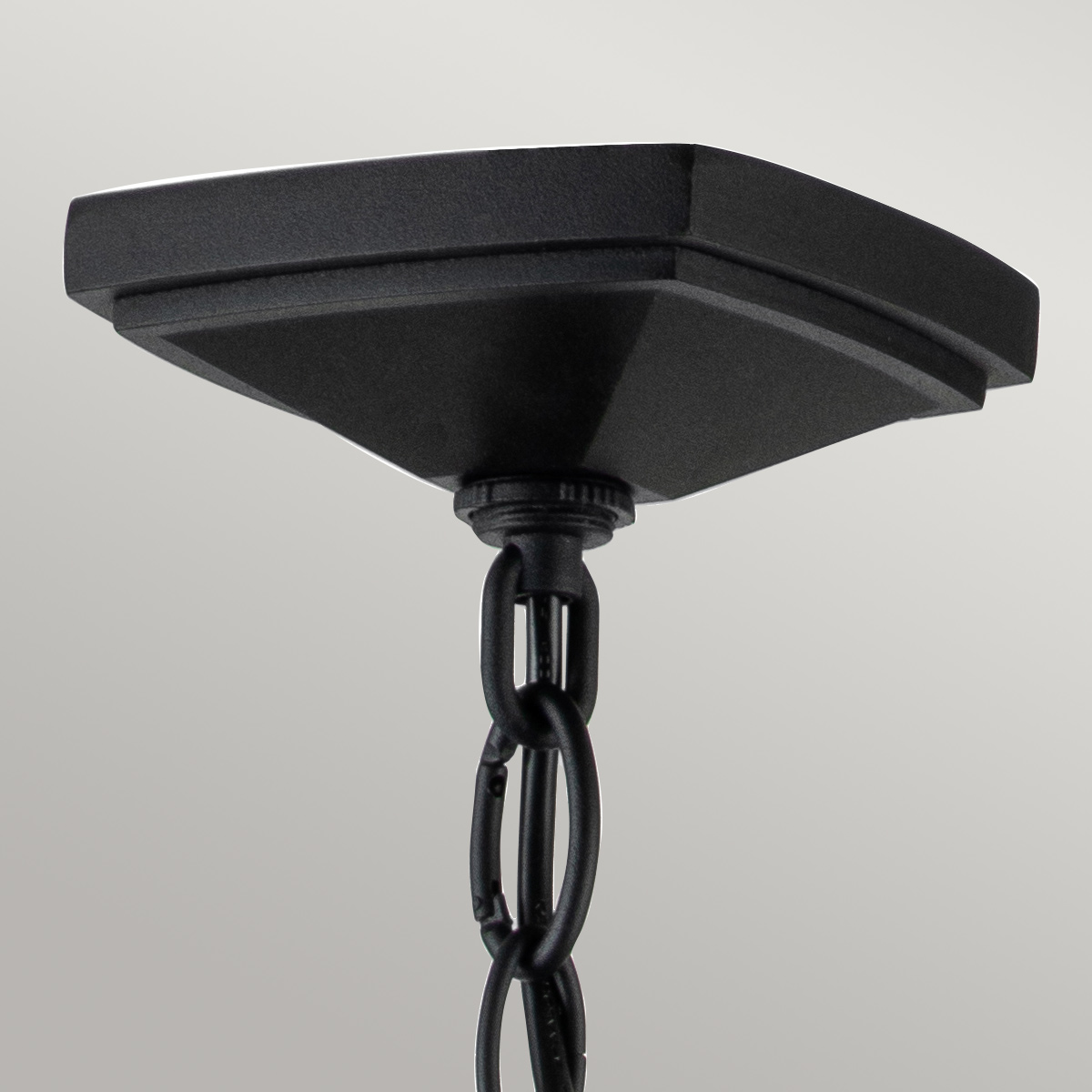 Alford Place S Noir De Elstead Lighting - Den robusta&nbsp;ramen i svart aluminium och de klara glaspartierna skapar ett sofistikerat uttryck samtidigt som ljuset sprids j&auml;mnt och vackert.