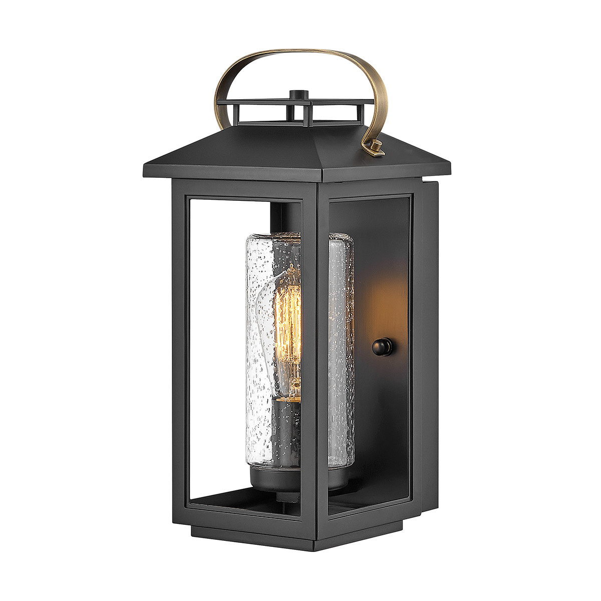 Atwater 35cm Noir lampe d’extérieur De Elstead Lighting - Med IP44-klassning &auml;r Atwater skyddad mot fukt och v&auml;derp&aring;verkan, vilket g&ouml;r den till en elegant och l&aring;ngvarig l&ouml;sning f&ouml;r entr&eacute;er, uteplatser och tr&auml;dg&aring;rdsmilj&ouml;er.