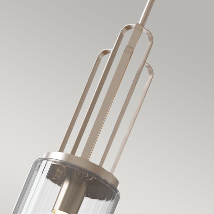 Kimrose Ø18 Nickel suspension De Elstead Lighting - L'abat-jour cylindrique en verre est transparent et présente des rainures verticales, créant un effet d'éclairage unique et subtil.