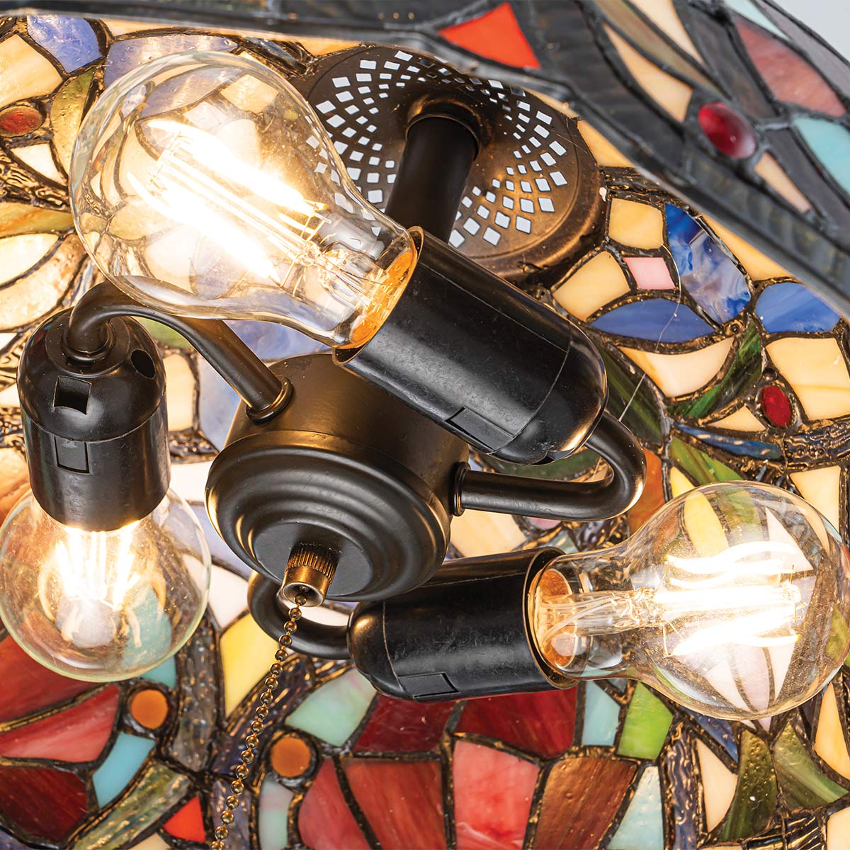 Larissa Ø38 Multicolore De Elstead Lighting - Larissa est une suspension d&eacute;corative de style Tiffany classique, fabriqu&eacute;e en acier avec une magnifique finition bronze vieilli.