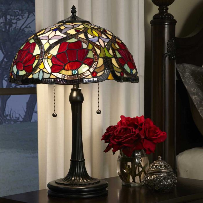 Larissa 58cm Multicolore De Elstead Lighting - Larissa est une élégante lampe de table Tiffany avec un abat-jour artisanal en verre d'art soufflé à la bouche.