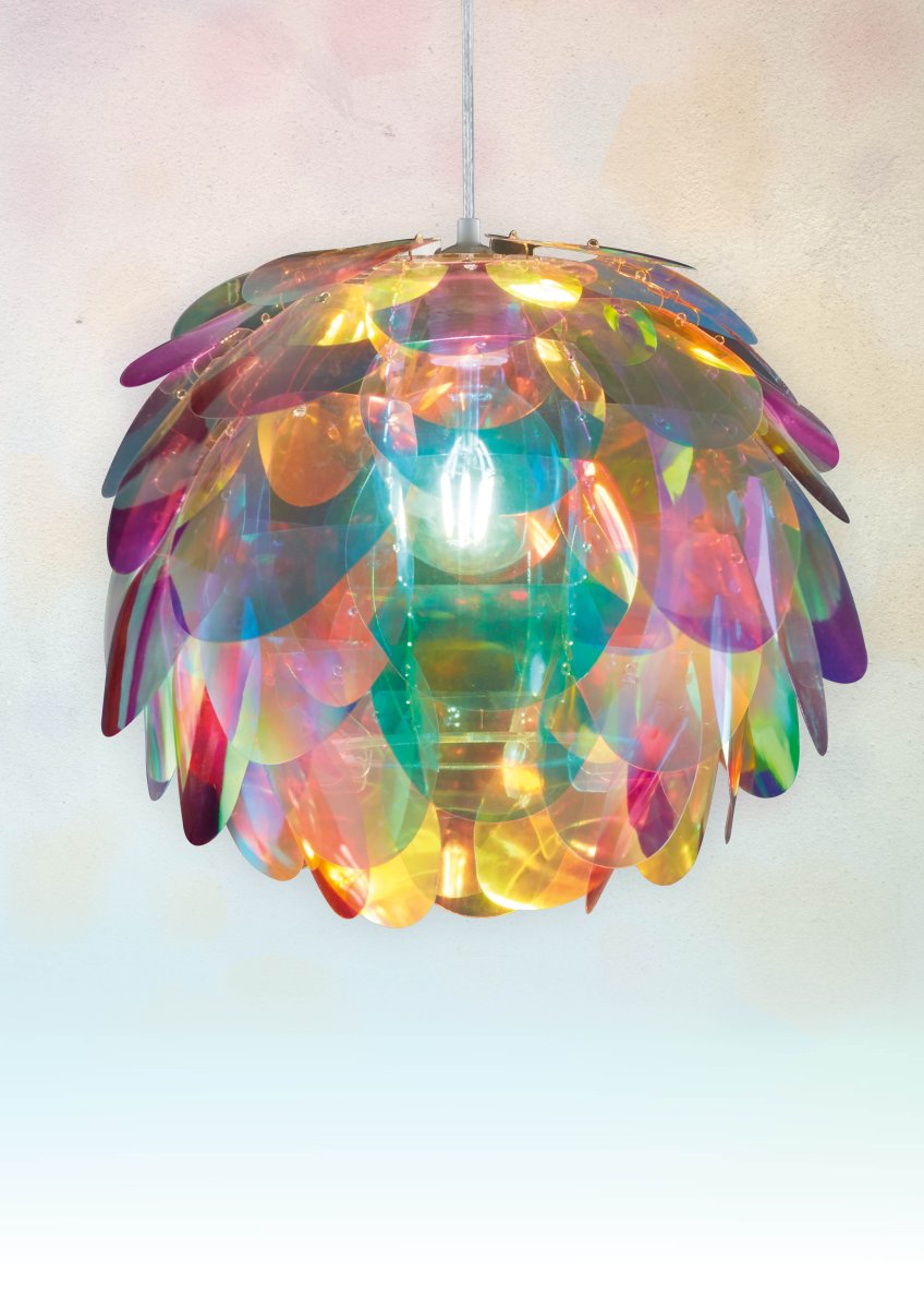 Clover Ø40 Multicolore suspension De Trio Lighting - Avec un diam&egrave;tre de 40 cm et une longueur de pendule r&eacute;glable de 150 cm, vous trouverez facilement la position parfaite.