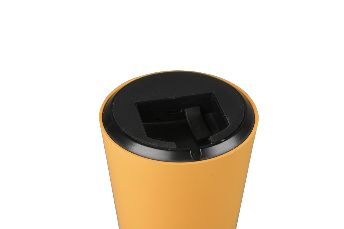 Lennon 22cm Or portable De Trio Lighting - La lampe de table Lennon allie un design élégant à une fonction pratique et est parfaite pour une utilisation intérieure et extérieure.
