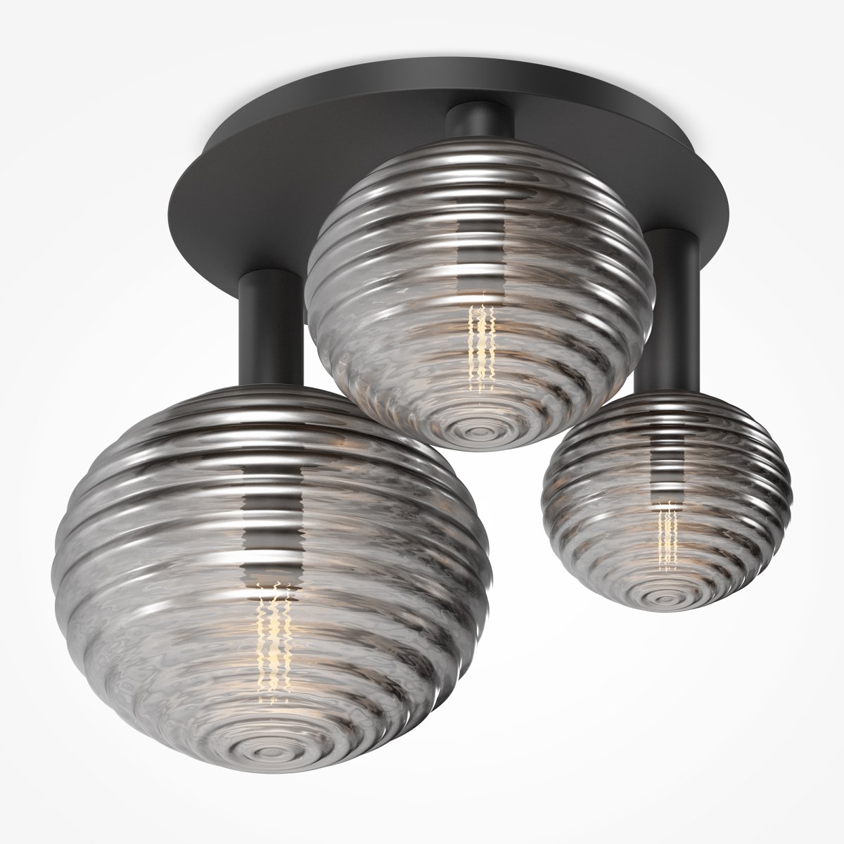 Reels 53cm Noir plafonnier De Maytoni - Le design dynamique avec des d&ocirc;mes arrondis cr&eacute;e une expression moderne, tandis que les d&ocirc;mes fum&eacute;s et brillants contribuent &agrave; une image d'&eacute;clairage sophistiqu&eacute;e.