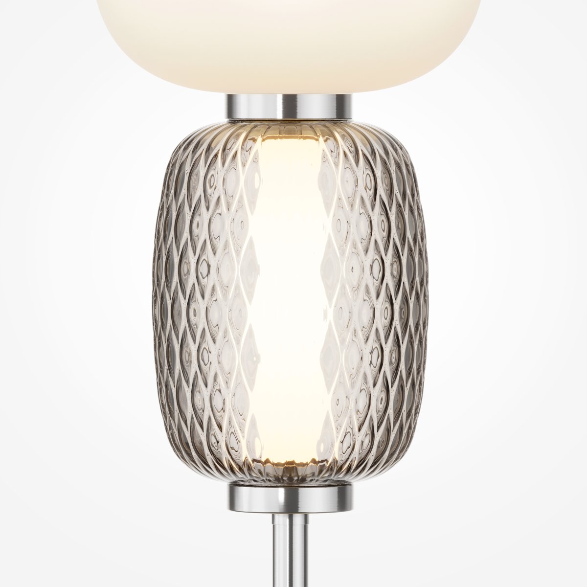 Pattern 68cm Chrome lampe de table De Maytoni - Cette lampe sert à la fois de source de lumière élégante et d’élément décoratif dans votre maison.