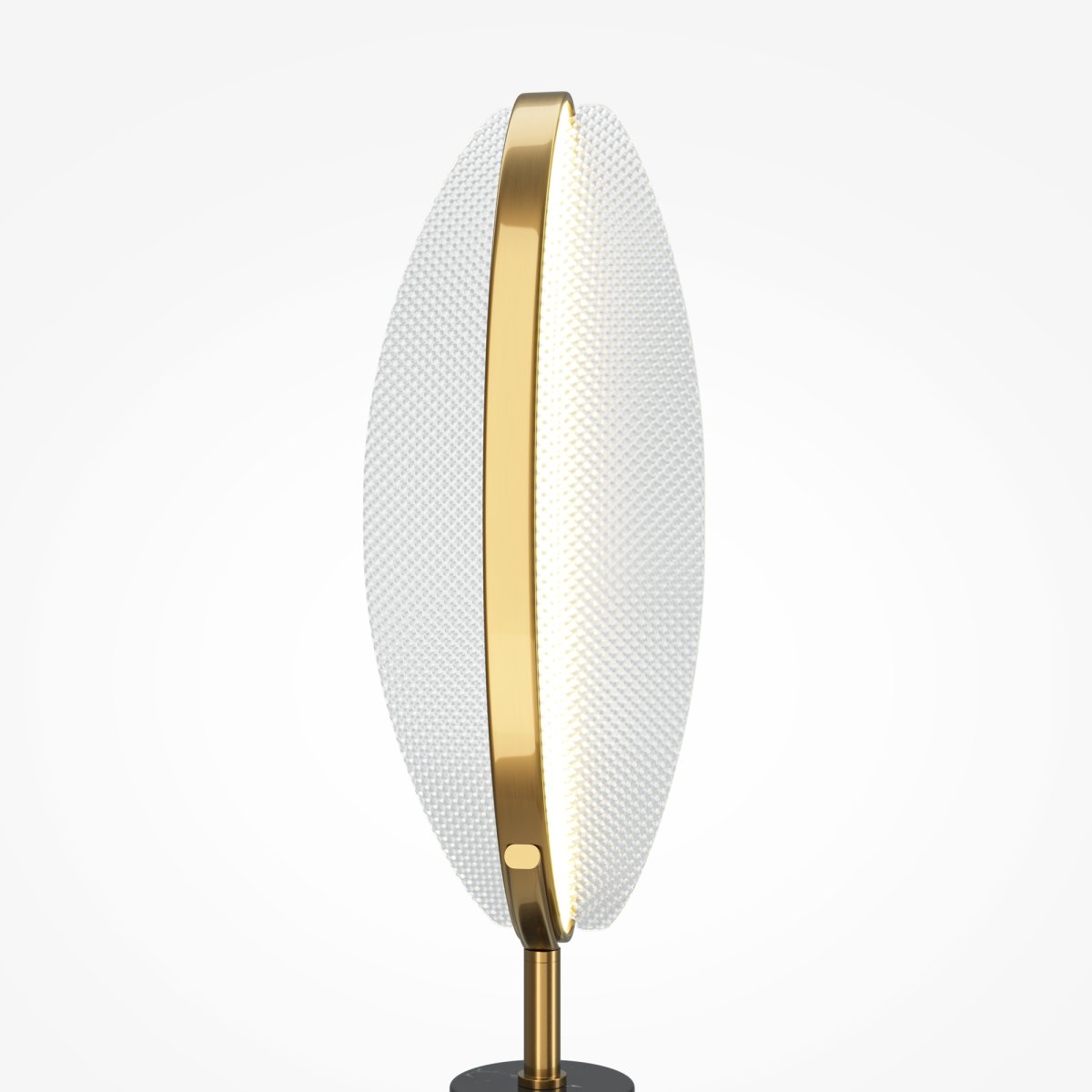 Breeze 63cm Laiton lampe de table De Maytoni - La lampe de table Breeze est une œuvre d'art en soi et ajoute une touche sophistiquée à votre intérieur.