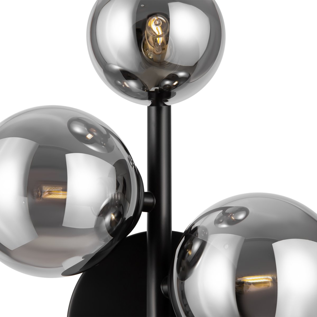 Dallas 25cm Noir applique murale De Maytoni - Créez une atmosphère élégante et chaleureuse avec Dallas, un luminaire qui illuminera votre intérieur avec classe et finesse.