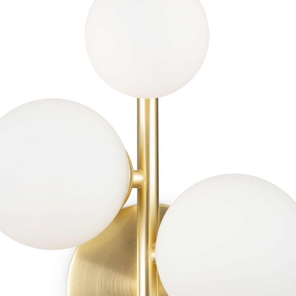 Dallas 25cm Or applique murale De Maytoni - Créez une atmosphère élégante et chaleureuse avec Dallas, un luminaire qui illuminera votre intérieur avec classe et finesse.