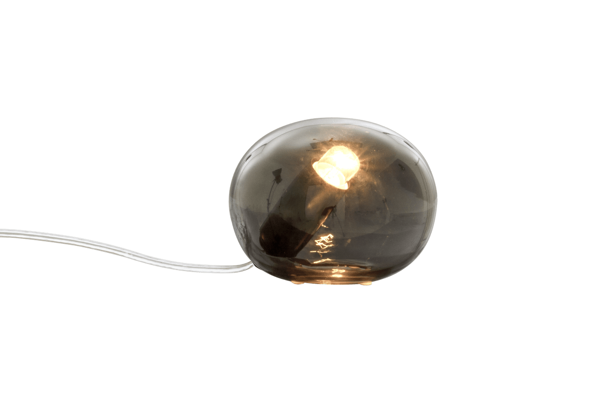 Globus 10cm Couleur fumée lampe de table De Aneta Lighting - Lampe de table globe en verre fum&eacute; avec une source lumineuse &agrave; l'int&eacute;rieur de la sph&egrave;re en verre, qui fournit une lumi&egrave;re d&eacute;corative et chaleureuse.