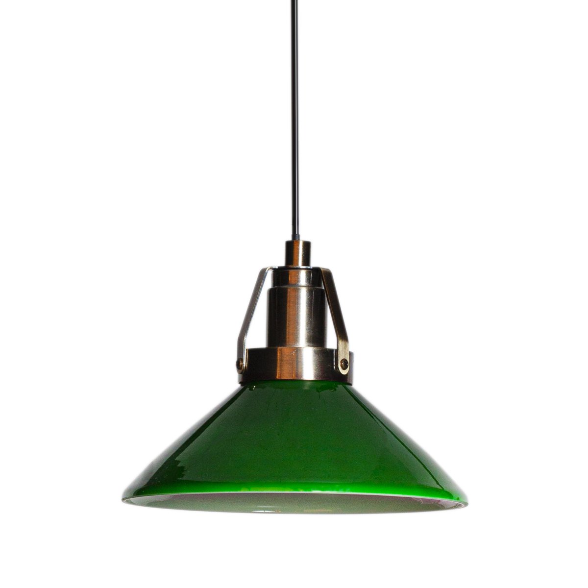 Lampe Style École Ø15 Vert lampe de fenêtre De Cottex - Applique Shoemaker en m&eacute;tal finition laiton antique et verre vert.