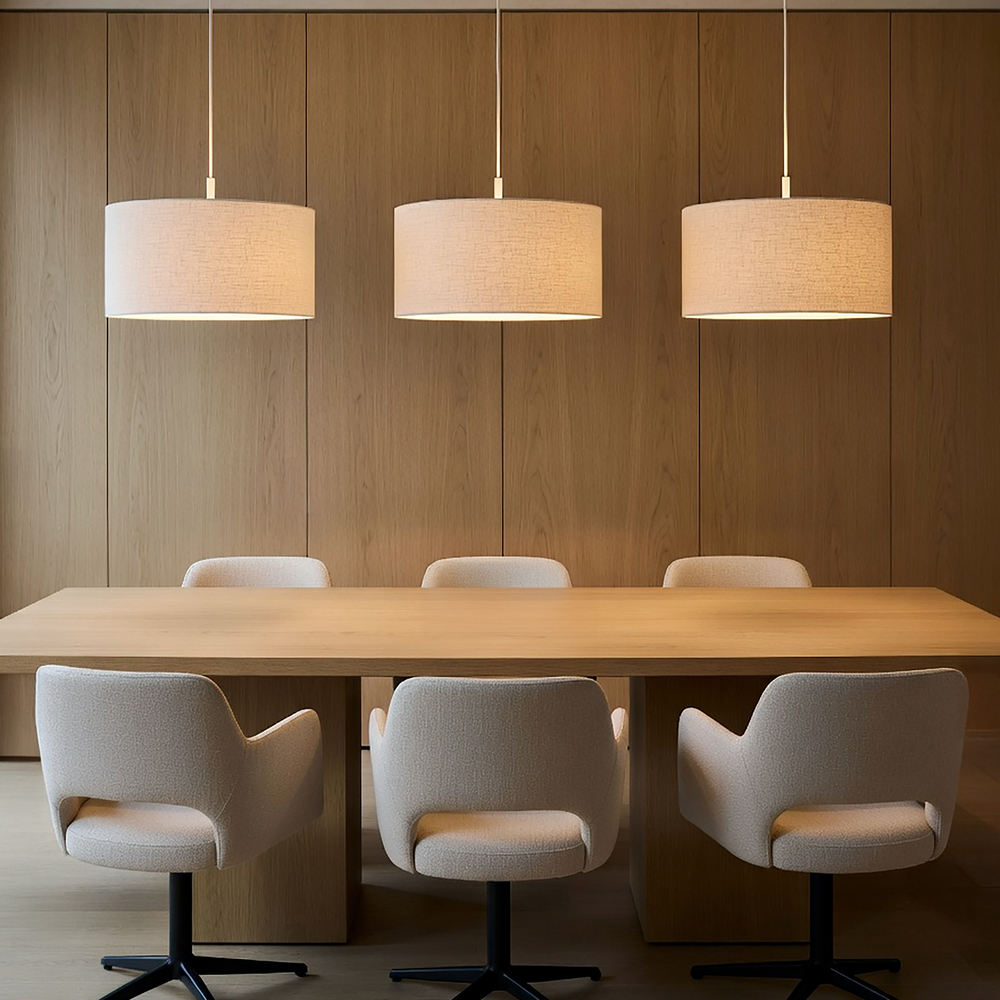 Soft Ø44 Blanc/sable suspension De Belid - La suspension Soft est une lampe élégante aux formes douces et arrondies qui diffuse une lumière chaleureuse et agréable.