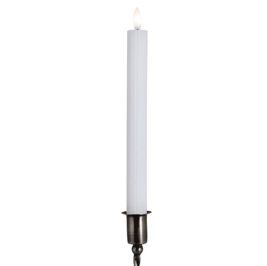 Bougie Effilée Idun Grande Pack De 2 De Strömshaga - Les lumi&egrave;res, avec leur design nervur&eacute;, sont con&ccedil;ues pour imiter les bougies traditionnelles avec une flamme naturellement vacillante, mais avec tous les avantages de la technologie LED moderne.