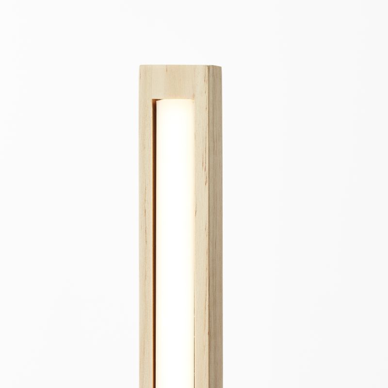 Arion Bois lampadaire De Brilliant - Arion est également économe en énergie, alliant une belle lumière à une durabilité et une faible consommation d'énergie.