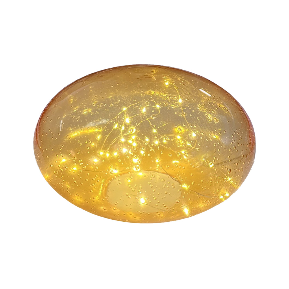 Sten 15cm Beige lampe de table De Pixie Design - Il est &eacute;quip&eacute; d'une minuterie et d'un variateur pratique &agrave; 5 niveaux pour r&eacute;gler la lumi&egrave;re selon les besoins, ce qui le rend parfait &agrave; la fois comme &eacute;clairage de travail et comme &eacute;clairage de soir&eacute;e chaleureux.