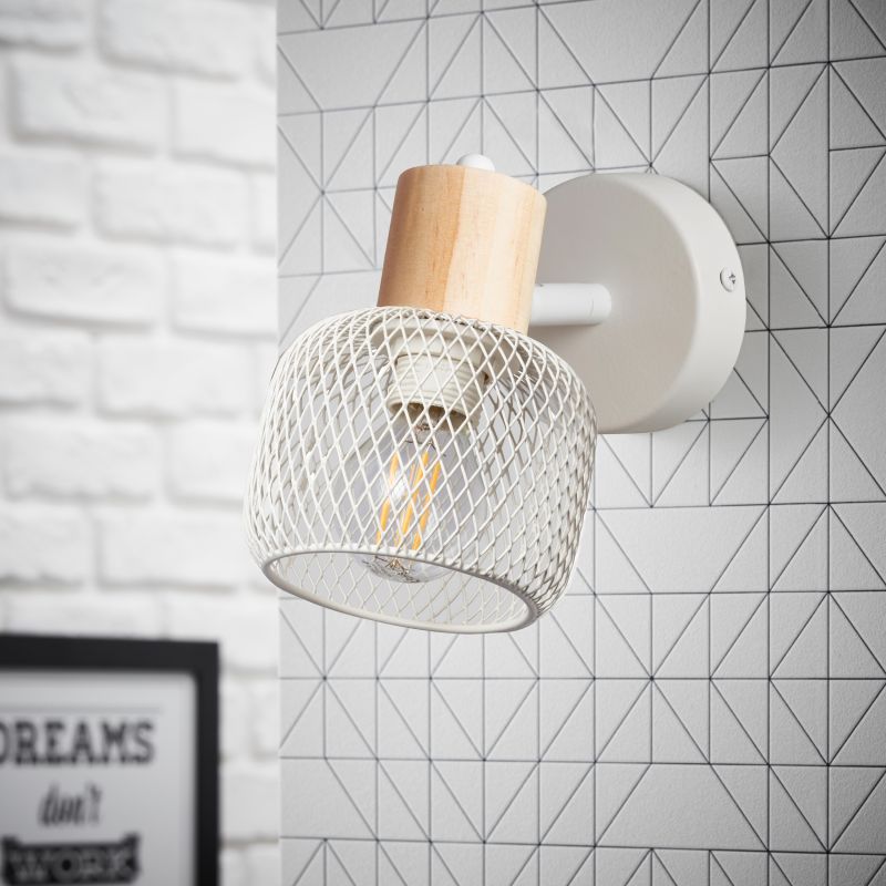 Giada 15cm Blanc applique murale De Brilliant - Son abat-jour r&eacute;glable permet de mettre en valeur des zones sp&eacute;cifiques de la pi&egrave;ce, et plusieurs spots peuvent &eacute;clairer efficacement des zones plus complexes.