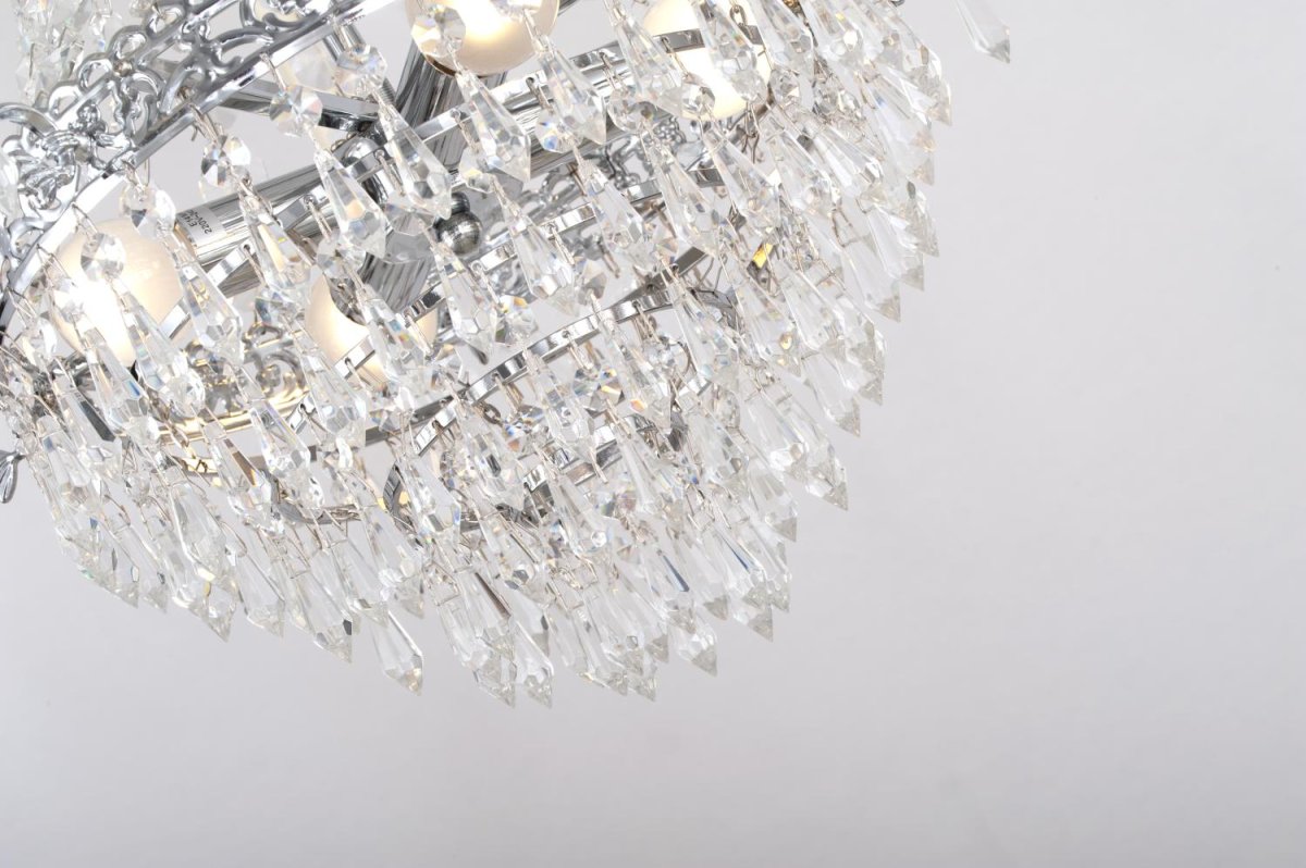 Empire Classic Ø50 Chrome cristal De Norrsken Design - Ce lustre en cristal classique combine un design traditionnel avec une touche moderne de chrome.