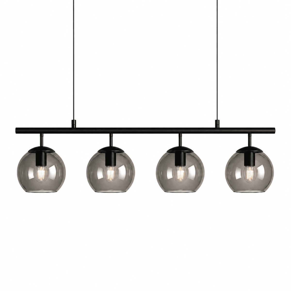 Globi 4 78cm Noir/Fumé suspension De Nordic Lighting - Sa suspension en m&eacute;tal noir lui conf&egrave;re une touche graphique et raffin&eacute;e, tandis que ses quatre abat-jour ronds en verre fum&eacute; diffusent une lumi&egrave;re agr&eacute;able et homog&egrave;ne dans toute la pi&egrave;ce.