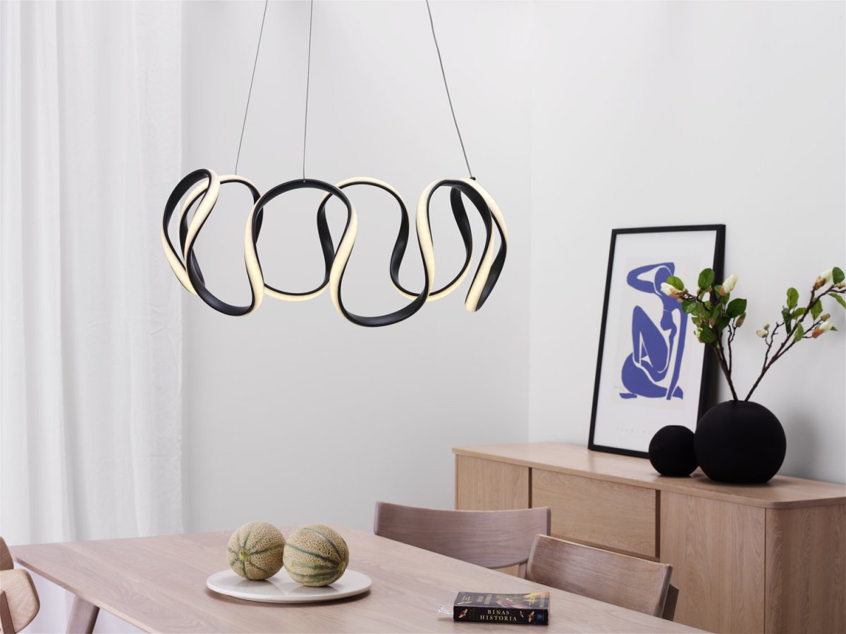 Wave Ø55 Noir suspension De Cottex - Le variateur intégré à 3 niveaux permet un réglage facile de la luminosité via un interrupteur mural standard et offre une flexibilité maximale pour créer l'atmosphère parfaite.