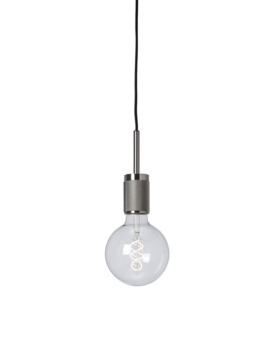 Upphäng Ø9 Chrome brossé lampe de fenêtre De Cottex - Cette &eacute;l&eacute;gante suspension en m&eacute;tal chrom&eacute; bross&eacute; apporte une touche chaleureuse et raffin&eacute;e &agrave; toute pi&egrave;ce.