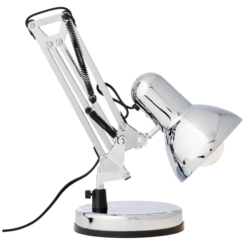 Henry 50cm Chrome lampe de bureau De Brilliant - Henry est dot&eacute;e d'une t&ecirc;te de lampe orientable et pratique, ainsi que de rotules inclin&eacute;es, permettant d'orienter facilement la lumi&egrave;re selon les besoins.