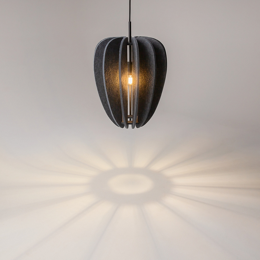 Cambio Ø35 Gris foncé suspension De Maytoni - La s&eacute;rie est disponible en plusieurs couleurs et formes et, gr&acirc;ce au c&acirc;ble de 3 m&egrave;tres de long, peut &eacute;galement &ecirc;tre accroch&eacute;e dans des pi&egrave;ces hautes - parfaite pour des installations d'&eacute;clairage cr&eacute;atives qui refl&egrave;tent l'ambiance de la pi&egrave;ce.