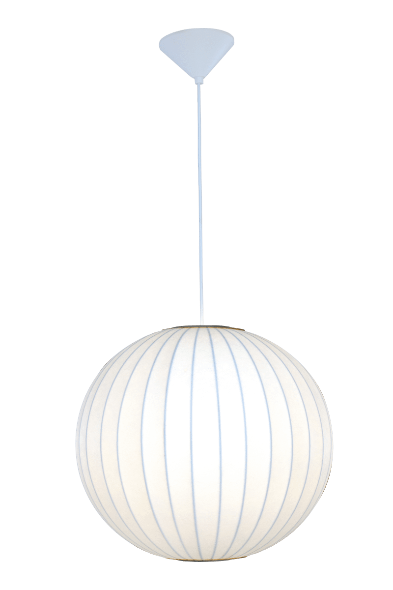 Kanoa Ø40 Blanc suspension De Aneta Lighting - Une fois allum&eacute;e, la lampe diffuse une lumi&egrave;re agr&eacute;able qui filtre &agrave; travers le tissu, contribuant &agrave; une atmosph&egrave;re chaleureuse et accueillante.