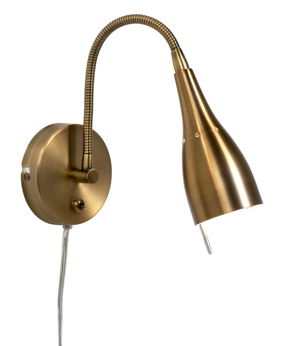 Tanum Oxyde lampe de lecture De Armaturhantverk - Son design &eacute;l&eacute;gant et minimaliste en fait un choix parfait pour la chambre, le salon ou le bureau.