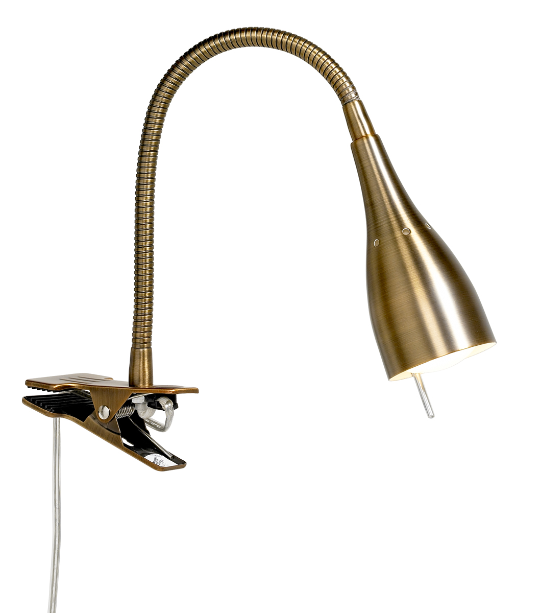 Tanum Oxyde lampe à pince De Armaturhantverk - La pince flexible permet de fixer la lampe sur différentes surfaces, la rendant idéale pour la tête de lit, le bureau ou la bibliothèque.