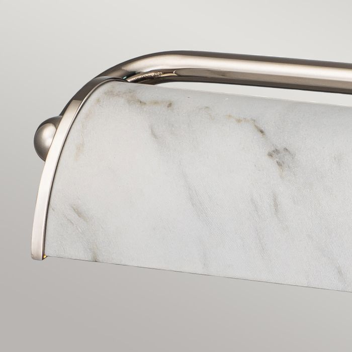 Winchfield 70cm Blanc De Elstead Lighting - Disponible en laiton antique, noir mat et effet chêne pour écrans et supports muraux.