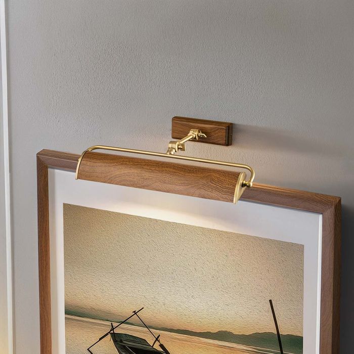 Winchfield 45cm Chêne De Elstead Lighting - Disponible en laiton antique, noir mat et effet chêne pour écrans et supports muraux.