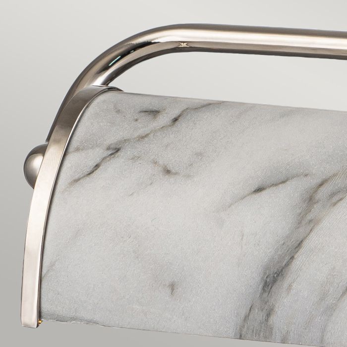 Winchfield 45cm Blanc De Elstead Lighting - Disponible en laiton antique, noir mat et effet chêne pour écrans et supports muraux.